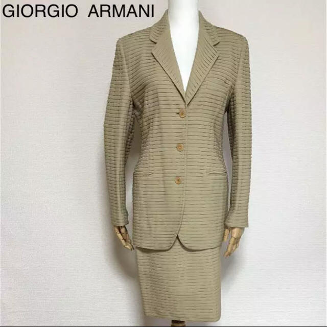 Giorgio Armani - 正規品 ジョルジオ アルマーニ スカート スーツ ベージュの通販 by ちっぴぃ's shop｜ジョルジオ