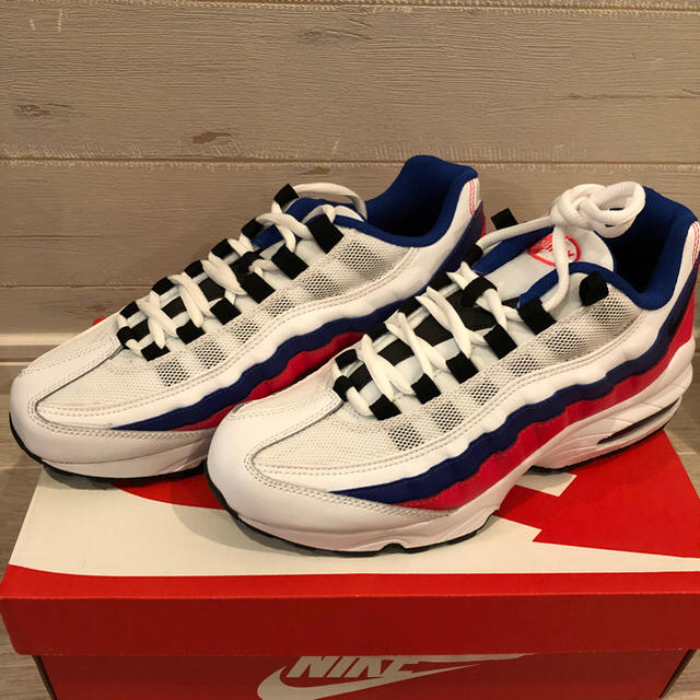 NIKE(ナイキ)のNIKE AIR MAX'95 GS  最終値下げ 9／5にて掲載終了 レディースの靴/シューズ(スニーカー)の商品写真