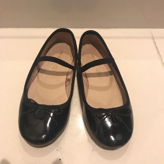 ザラキッズ(ZARA KIDS)のZARA ブラックフラットシューズ(フォーマルシューズ)