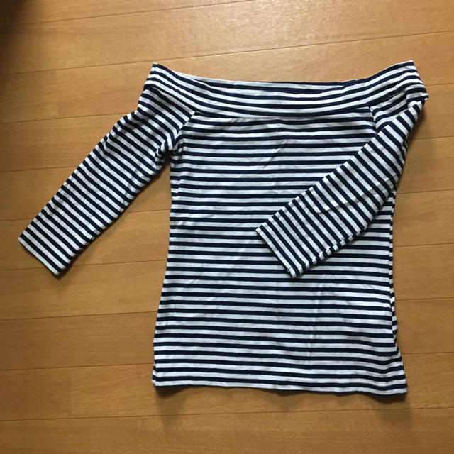 ZARA(ザラ)のオフショルダー ボーダー  ストラディーバリウス stradivarius レディースのトップス(Tシャツ(長袖/七分))の商品写真