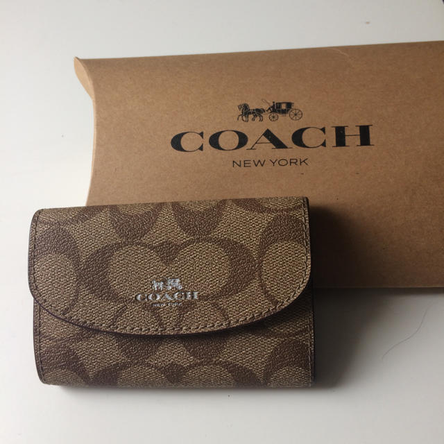 COACH(コーチ)の3/12までお値下げCoach 新品キーケース レディースのファッション小物(キーケース)の商品写真