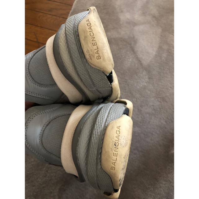 Balenciaga(バレンシアガ)の 国内購入 イタリア製 バレンシアガ トリプルs 42 グレー  メンズの靴/シューズ(スニーカー)の商品写真