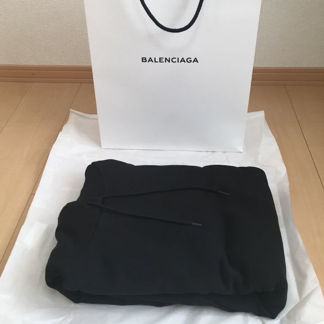 Balenciaga - BALENCIAGA パーカーの通販 by mmma's shop 
