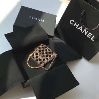 シャネル(CHANEL)の正規品シャネルブローチ コサージュ バッグモチーフ(ブローチ/コサージュ)