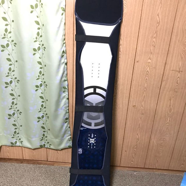 高級ブランド MOSS スノーボード スノボー 板 スポーツ/アウトドアのスノーボード(その他)の商品写真