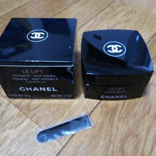 シャネル(CHANEL)のSSR様専用。CHANELのクリームケース ブラック(フェイスクリーム)