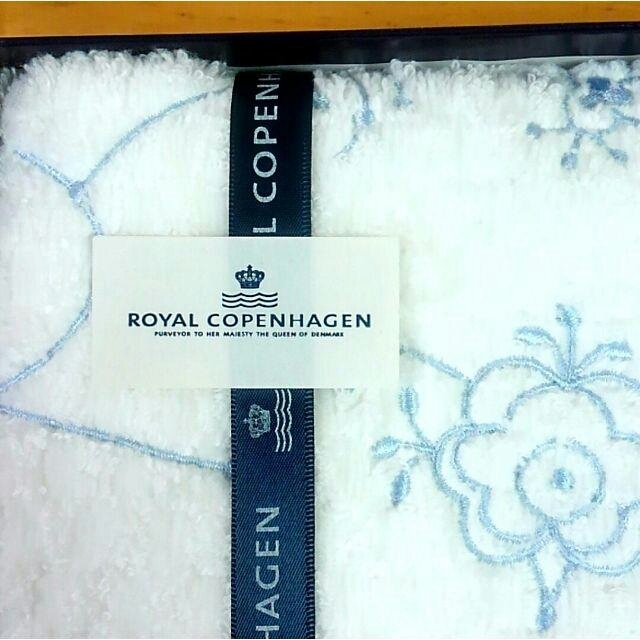 ROYAL COPENHAGEN(ロイヤルコペンハーゲン)のロイヤルコペンハーゲンタオルセット　フェイスタオル、ウォッシュタオル　※訳あり インテリア/住まい/日用品の日用品/生活雑貨/旅行(タオル/バス用品)の商品写真