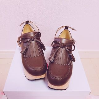 美品*ロッキンホース風タッセルシューズ*(ローファー/革靴)