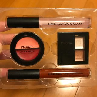 エモダ(EMODA)のEMODA エモダ コスメセット❤︎(リップグロス)