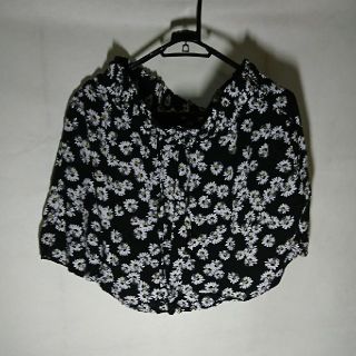 シマムラ(しまむら)の【専用】花柄ショートパンツ(ショートパンツ)