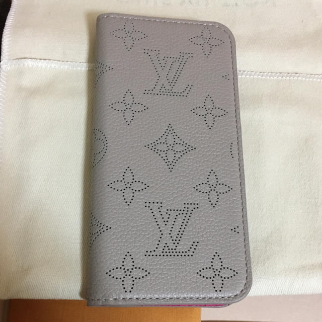 LOUIS VUITTON(ルイヴィトン)のみみこ様専用 ルイヴィトン iPhoneケース スマホ/家電/カメラのスマホアクセサリー(iPhoneケース)の商品写真