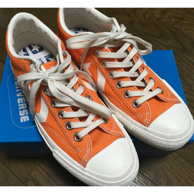 CONVERSE(コンバース)のcch様専用『コンバース シェブロンスター オレンジ』  チャックテイラー レディースの靴/シューズ(スニーカー)の商品写真