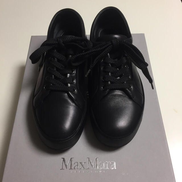 Max Mara - 【MAX MARA】レザースニーカーの通販 by chika's shop