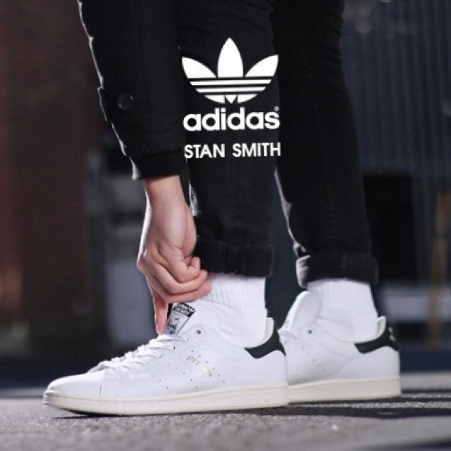 adidas(アディダス)の6000円引き！スタンスミス ブラック レディースの靴/シューズ(スニーカー)の商品写真