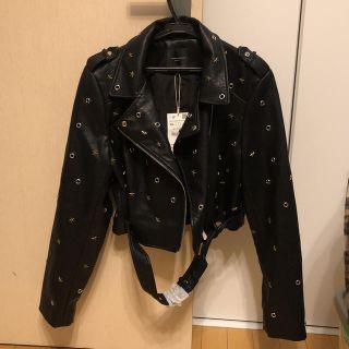 ザラ(ZARA)のZARA 星形スタッズつきライダースジャケット(ライダースジャケット)