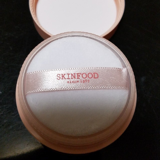 SKIN FOOD(スキンフード)のSKIN FOOD　スキンフード コスメ/美容のベースメイク/化粧品(フェイスパウダー)の商品写真