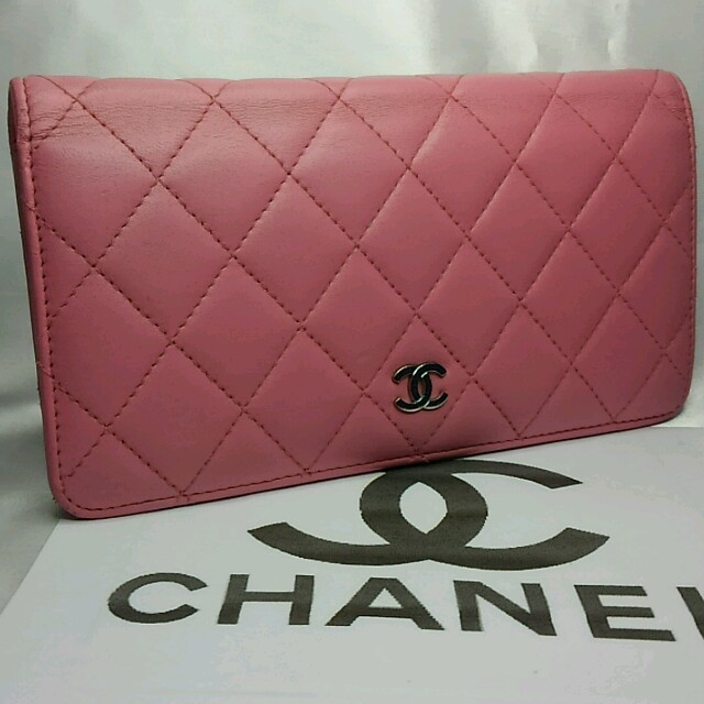 CHANEL(シャネル)のちぃさん様専用シャネル　長財布 レディースのファッション小物(財布)の商品写真