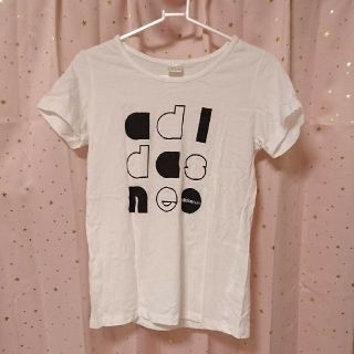 アディダス(adidas)のadidas Tシャツ(Tシャツ(半袖/袖なし))