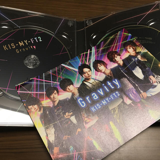 Kis-My-Ft2(キスマイフットツー)のGravity&Sha la la☆Summer Time <初回生産限定盤A> エンタメ/ホビーのDVD/ブルーレイ(ミュージック)の商品写真