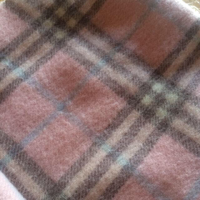 BURBERRY(バーバリー)のバーバリー♡ピンクマフラー レディースのファッション小物(マフラー/ショール)の商品写真