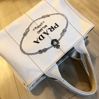 プラダ(PRADA)のPRADA カナパ  ホワイト M プラダ miumiu バッグ ヴィトン(トートバッグ)