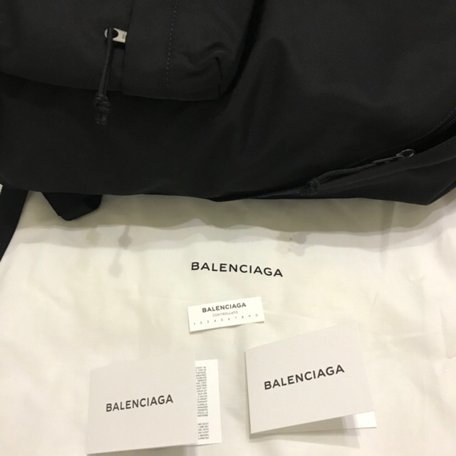 Balenciaga(バレンシアガ)のBALENCIAGA バレンシアガ ブラックバックパック  メンズのバッグ(バッグパック/リュック)の商品写真