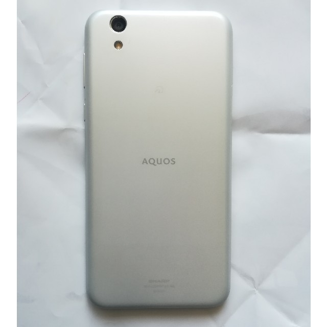 SHARP(シャープ)のAQUOS sense SHV40 Silky White  スマホ/家電/カメラのスマートフォン/携帯電話(スマートフォン本体)の商品写真