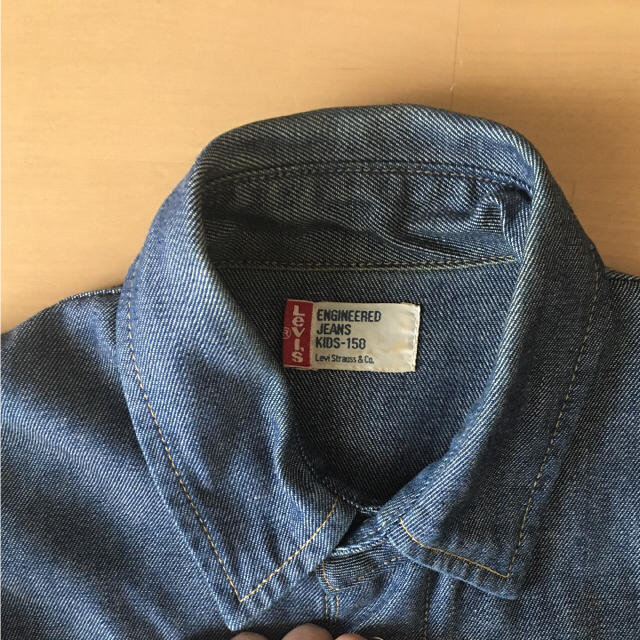 Levi's(リーバイス)のリーバイス★キッズシャツ キッズ/ベビー/マタニティのキッズ/ベビー/マタニティ その他(その他)の商品写真