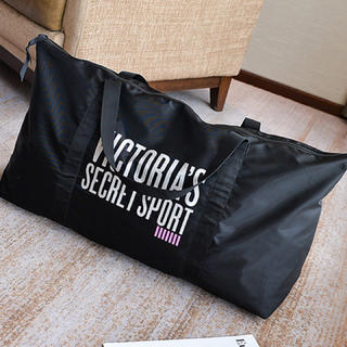 ヴィクトリアズシークレット(Victoria's Secret)のVictoria’s Secret 「新品」スポーツバッグ ブラック(ハンドバッグ)