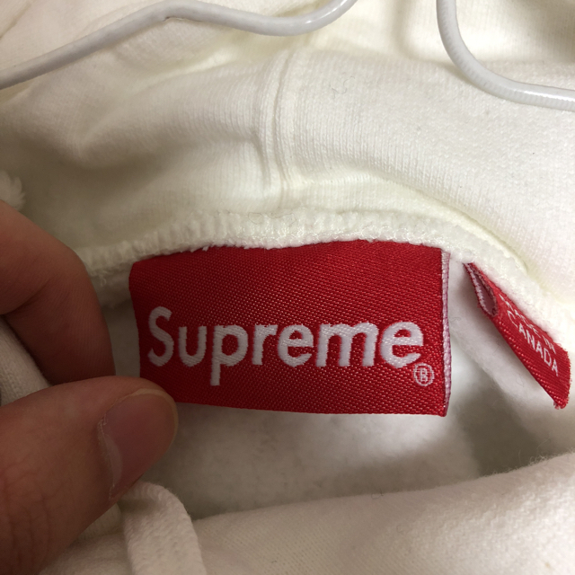 Supreme(シュプリーム)のsupreme Full Stripe Hooded Sweatshirt メンズのトップス(パーカー)の商品写真