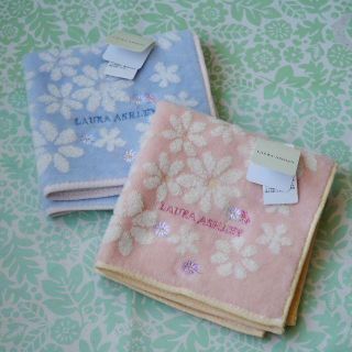 ローラアシュレイ(LAURA ASHLEY)のローラアシュレイ　タオルハンカチ　2枚セット(ハンカチ)