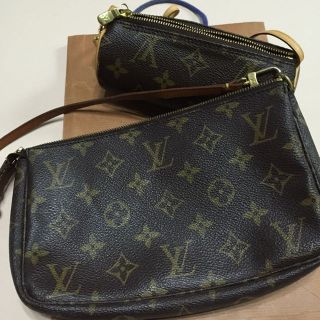 ルイヴィトン(LOUIS VUITTON)のLV ポーチ2点セット(ボディバッグ/ウエストポーチ)