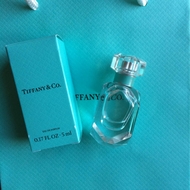 Tiffany & Co.(ティファニー)のティファニー オードパルファム 5mL コスメ/美容の香水(香水(女性用))の商品写真