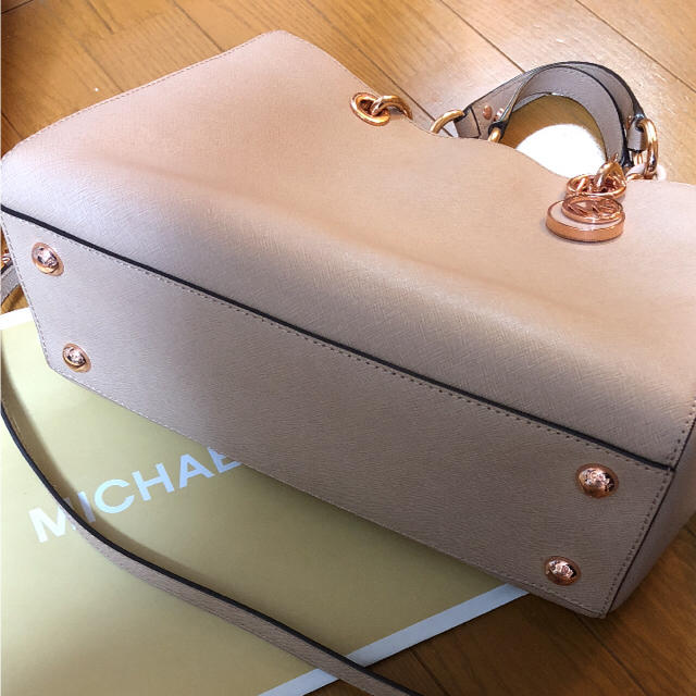 Michael Kors(マイケルコース)の☆定価七万☆マイケルコースバッグ レディースのバッグ(ショルダーバッグ)の商品写真