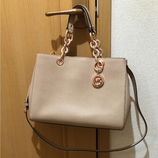 Michael Kors(マイケルコース)の☆定価七万☆マイケルコースバッグ レディースのバッグ(ショルダーバッグ)の商品写真