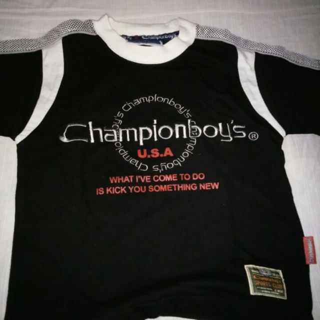 Champion(チャンピオン)の新品☆Tシャツ  100センチ キッズ/ベビー/マタニティのキッズ服男の子用(90cm~)(その他)の商品写真