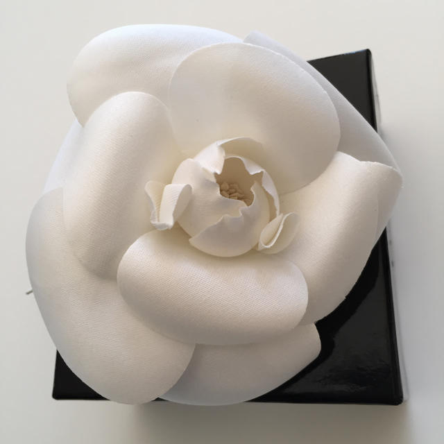 CHANEL シャネル カメリア コサージュ ブローチ 美品 入学 入園 卒業式 CHANEL シャネル カメリア コサージュ ブローチ 美品 入学 入園 卒業式