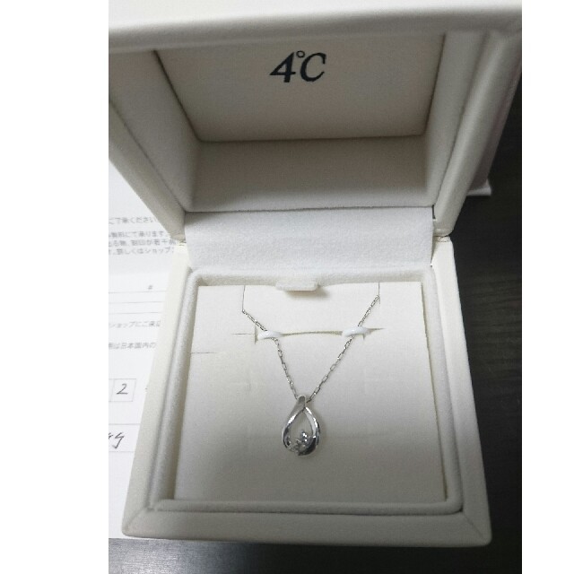 4℃(ヨンドシー)の新品 4℃ K18ホワイトゴールドダイヤモンドネックレス レディースのアクセサリー(ネックレス)の商品写真
