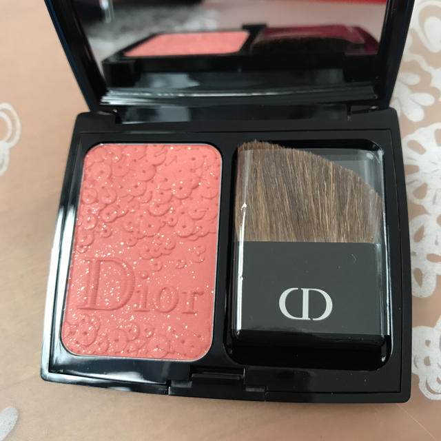 Dior(ディオール)のディオールブラッシュ 新品未使用 チーク コーラルオレンジ  コスメ/美容のベースメイク/化粧品(チーク)の商品写真