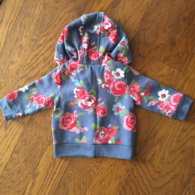 GAP Kids(ギャップキッズ)のGAP パーカー 女の子  キッズ/ベビー/マタニティのベビー服(~85cm)(その他)の商品写真