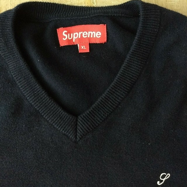 Supreme(シュプリーム)のSupremeシュプリーム　Vネックセーター メンズのトップス(ニット/セーター)の商品写真