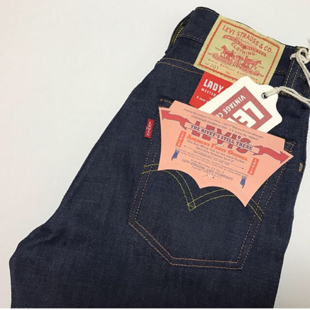 Levi's(リーバイス)の値下げ！リーバイス 701 levi's  レディースのパンツ(デニム/ジーンズ)の商品写真