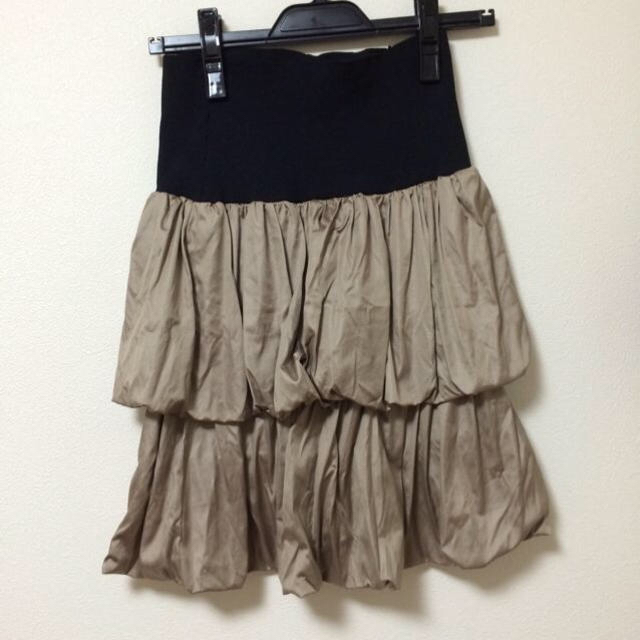 SCOT CLUB(スコットクラブ)の2段のバルーンスカート レディースのスカート(ひざ丈スカート)の商品写真