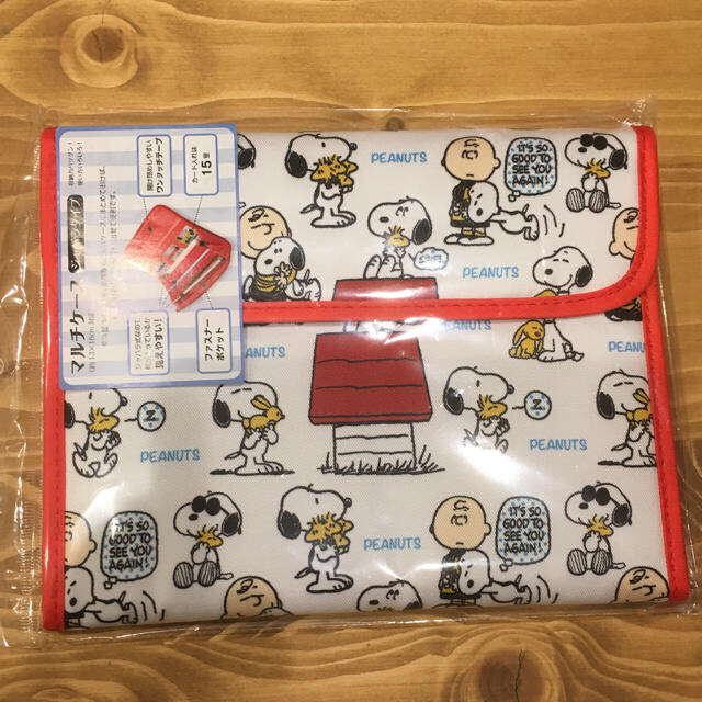 SNOOPY(スヌーピー)の<新品・未使用> マルチケース/ 母子手帳ケース SNOOPY キッズ/ベビー/マタニティのマタニティ(母子手帳ケース)の商品写真