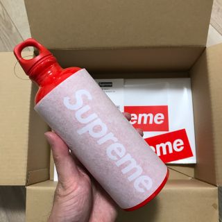 シュプリーム(Supreme)のSupreme/SIGG Traveller 0.6L Water Bottle(水筒)