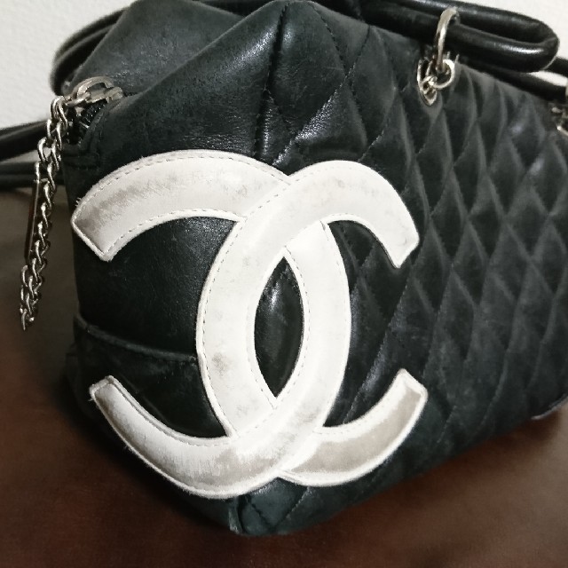 CHANEL(シャネル)のCHANEL カンボンライン ボーリング レディースのバッグ(ハンドバッグ)の商品写真