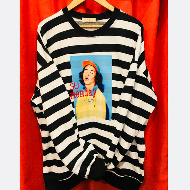 インポート オーバーサイズ フォトボーダー ロング Tシャツ ストリート系好きに メンズのトップス(Tシャツ/カットソー(七分/長袖))の商品写真