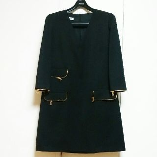 モスキーノ(MOSCHINO)の【送料込】MOSCHINO 黒ワンピース(ひざ丈ワンピース)