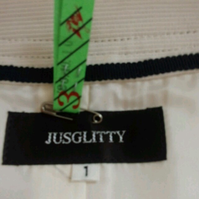 JUSGLITTY(ジャスグリッティー)のジャスグリッティー　ジャケット レディースのジャケット/アウター(ノーカラージャケット)の商品写真