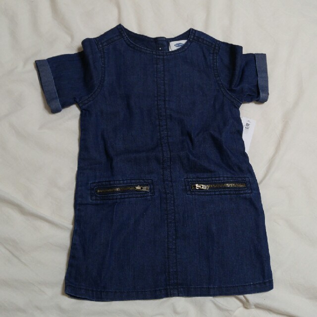 Old Navy(オールドネイビー)の新品　デニムワンピース90 キッズ/ベビー/マタニティのキッズ服女の子用(90cm~)(ワンピース)の商品写真